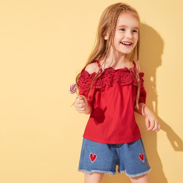 

Toddler Girls Lace Panel Open Shoulder Curved Hem Blouse