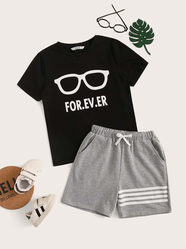 

Boys Mixed Print Tee and Slant Pocket Shorts Set, Multicolor