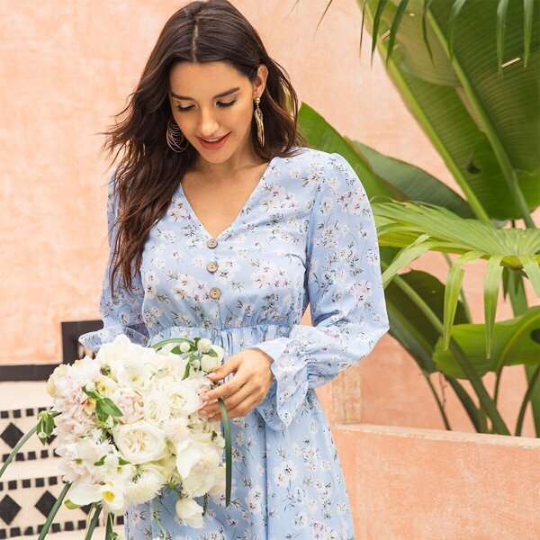 

Ditsy Floral Knot Flounce Sleeve Dress, Blue