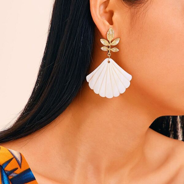 

Leaf & Shell Decor Drop Earrings 1pair