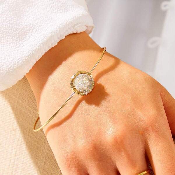 

Rhinestone Engraved Bangle Bracelet 1pc