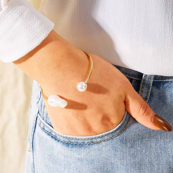

Faux Pearl Decor Cuff Bangle 1pc