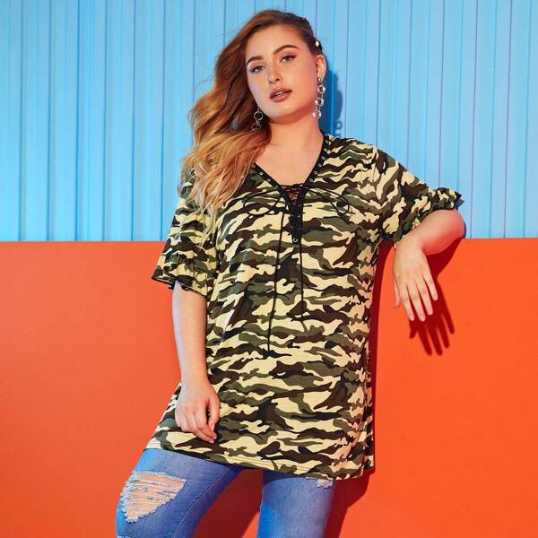 

Plus Camo Print Lace-up Tee