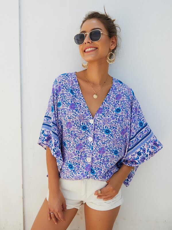 

Ditsy Floral Print Button Front Batwing Sleeve Blouse, Multicolor