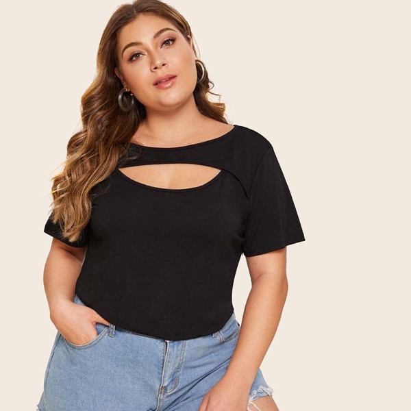 

Plus Cut Out Solid Tee