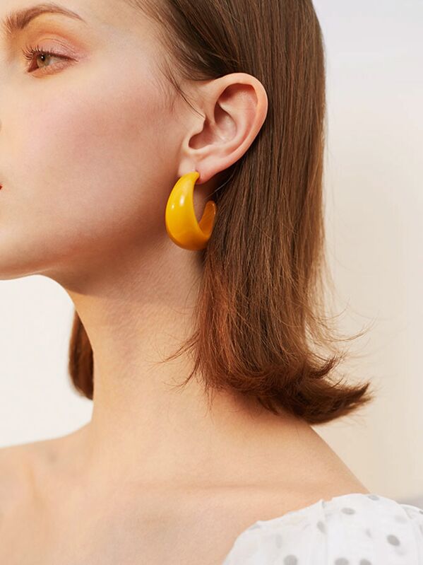 

Half Cuff Hoop Earrings 1pair, Yellow