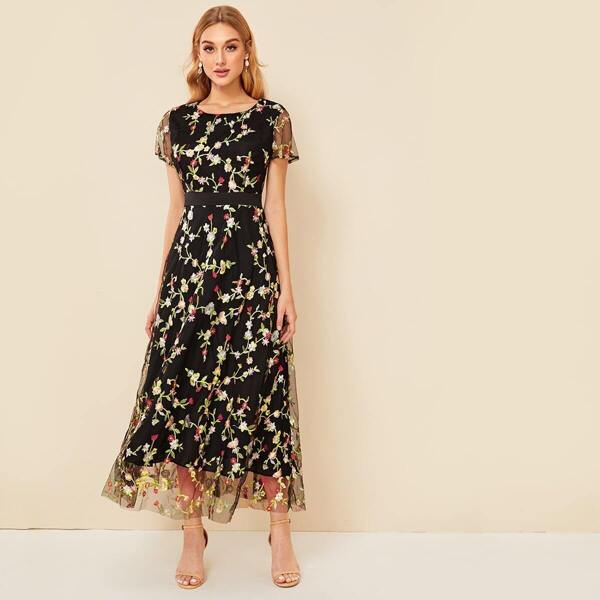 

Embroidery Mesh Overlay Longline Dress