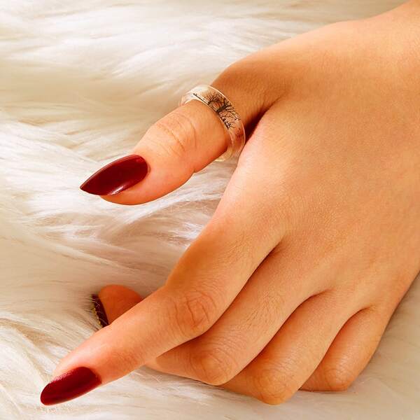 

Tree Pattern Embedded Clear Ring 1pc