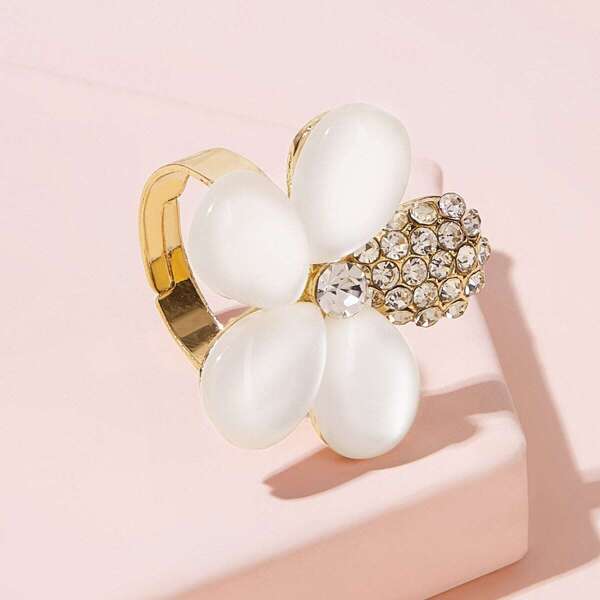 

Rhinestone Engraved Flower Decor Ring 1pc