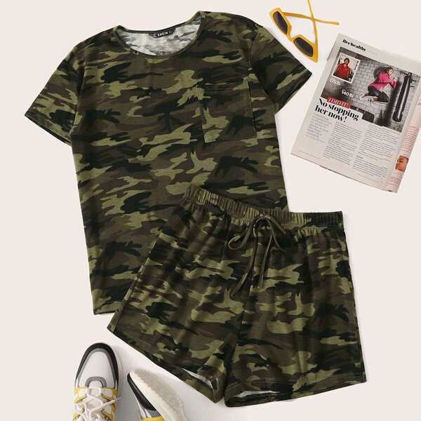 

Camo Print Pocket Tee & Drawstring Waist Shorts Set