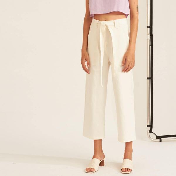 

Premium Pocket Detail Belted Solid Pants, Beige