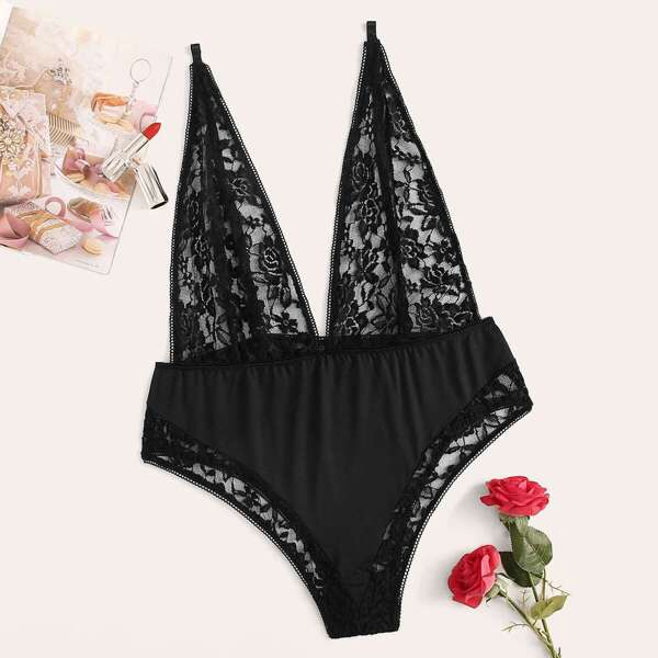 

Plus Floral Lace Teddy Bodysuit