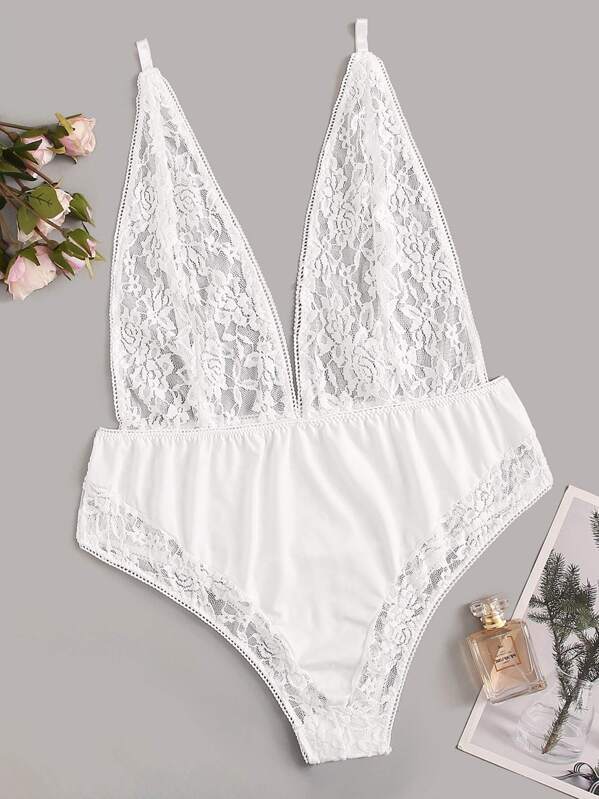

Plus Floral Lace Romper Bodysuit, White