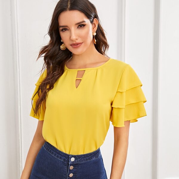 

Solid Layered Sleeve Cut-out Top