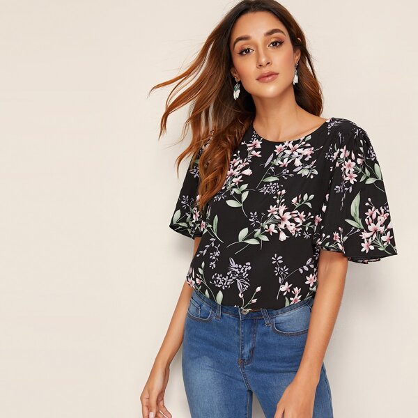 

Flutter Sleeve Floral Print Top