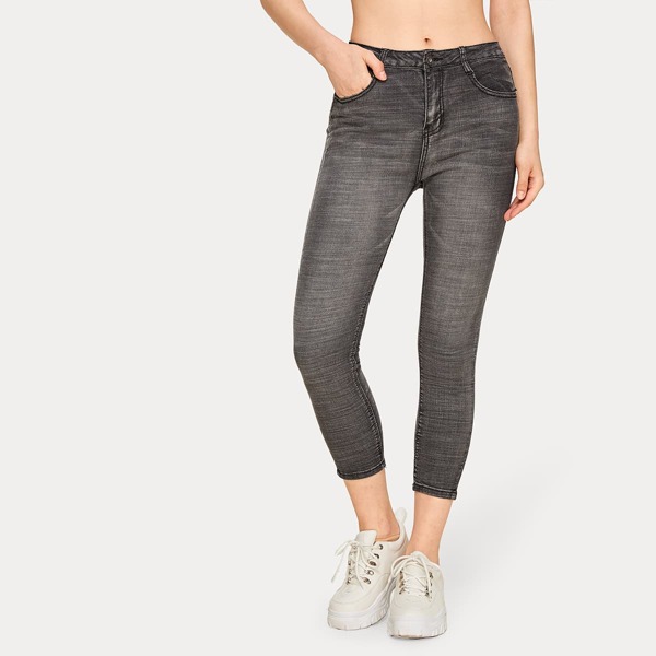 

Button Fly Skinny Solid Crop Jeans