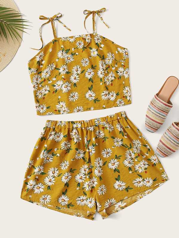 

Plus Daisy Print Knot Strap Cami Top With Wide Leg Shorts, Yellow