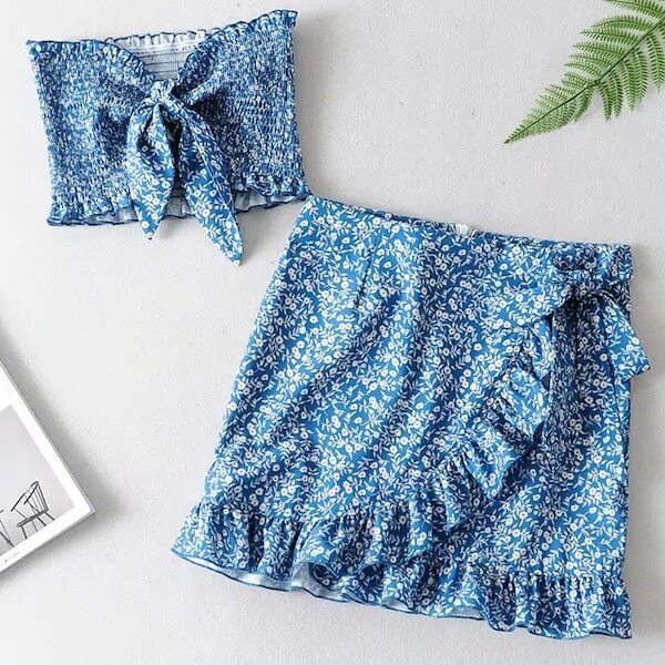 

Plus Ditsy Floral Print Knot Shirred Frill Tube Top With Zip Back Ruffle Knot Skirt, Blue