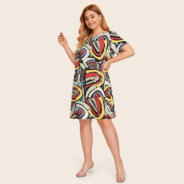 

Plus Graphic Print Tunic Dress