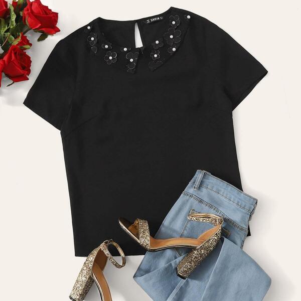 

Pearl Detail Applique Peter Pan Collar Blouse