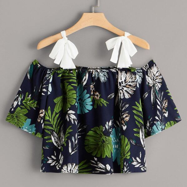 

Plus Tropical Print Cold Shoulder Knot Top