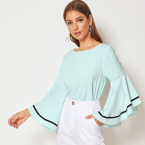 

Tie Back Flounce Sleeve Blouse