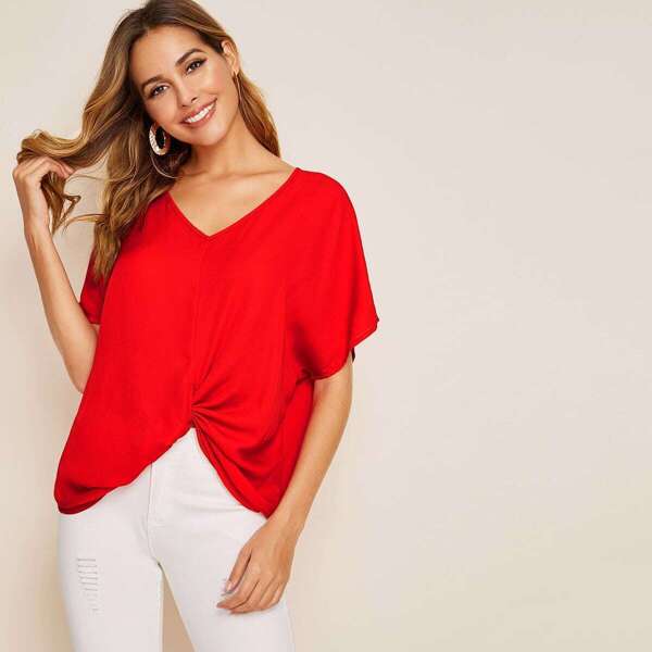

Batwing Sleeve Twist Hem Top