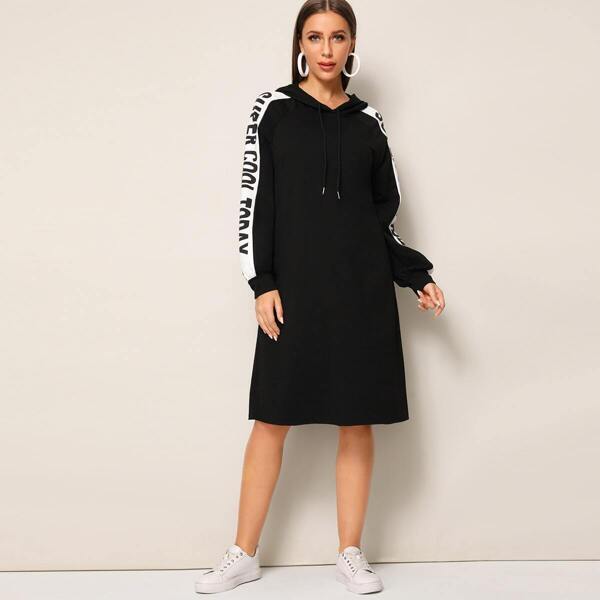 

Slogan Print Sleeve Drawstring Hooded Dress