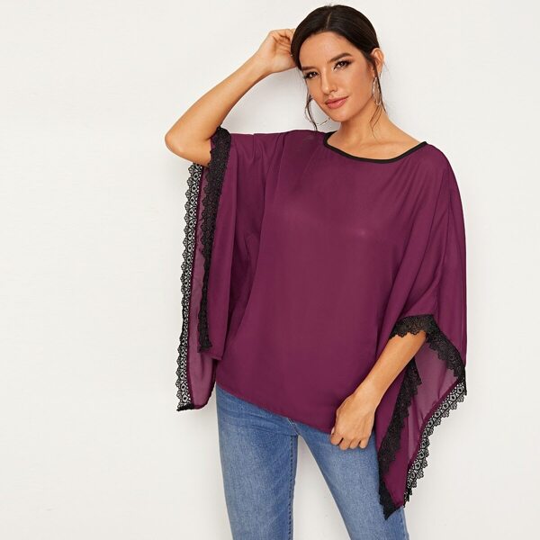 

Lace Contrast Batwing Sleeve Top