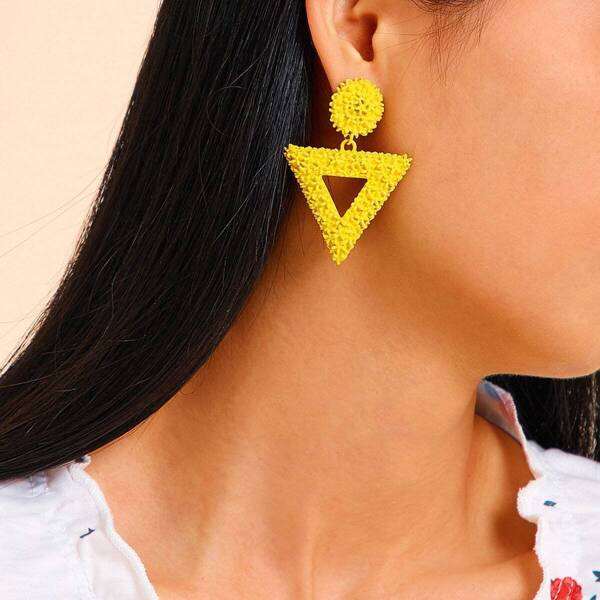 

Textured Open Triangle Drop Earrings 1pair