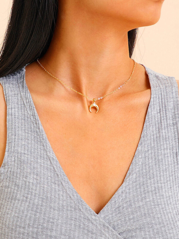 

Moon Pendant Chain Necklace & Earrings 3pcs