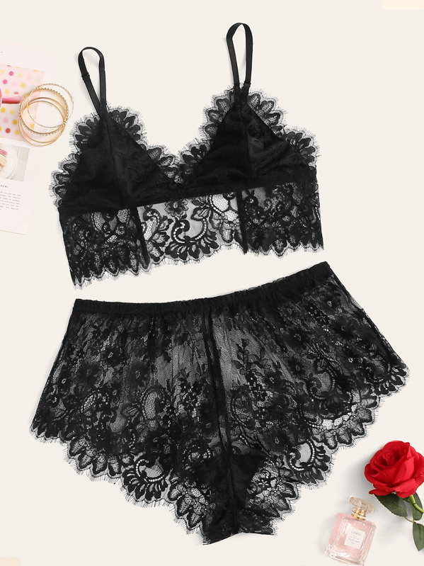 

Plus Floral Lace Lingerie Set, Black