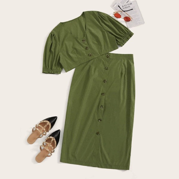 

Lettuce Frill Cuff Button Top With Skirt