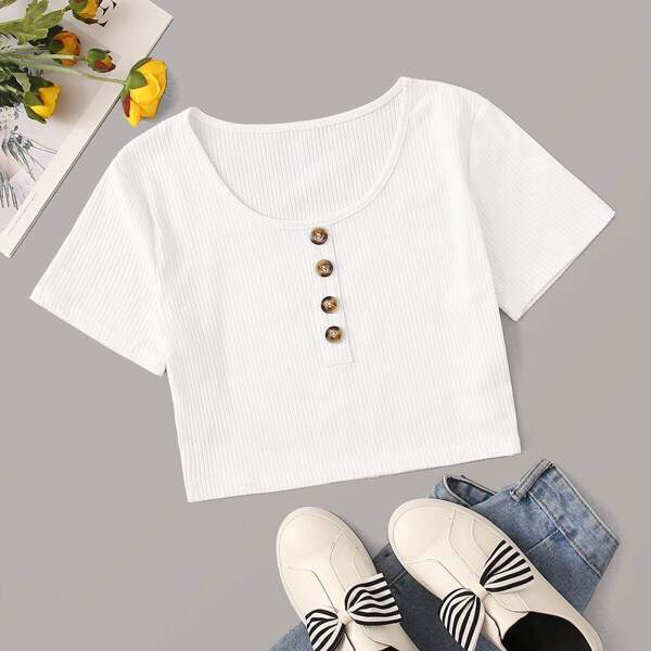 

Button Front Rib-Knit Crop Top
