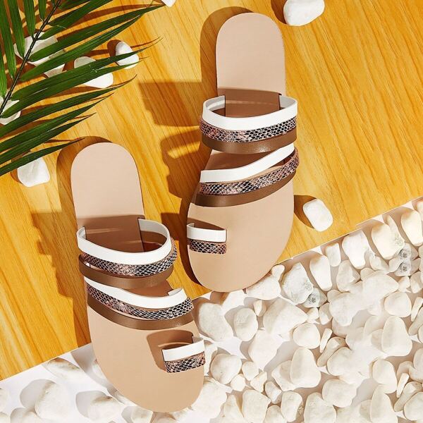 

Toe Ring Flat Sliders