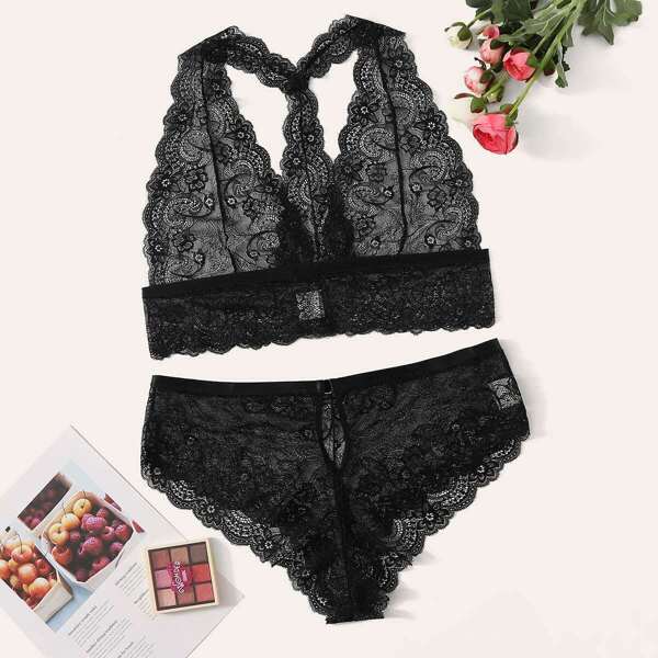 

Plus Floral Lace Lingerie Set, Black
