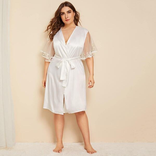 

Plus Contrast Mesh Satin Robe With Belt, White