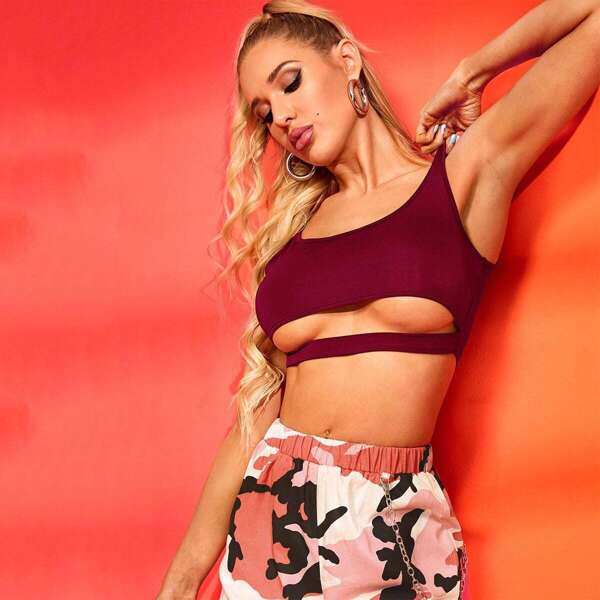

Solid Cut-out Front Crop Tank Top