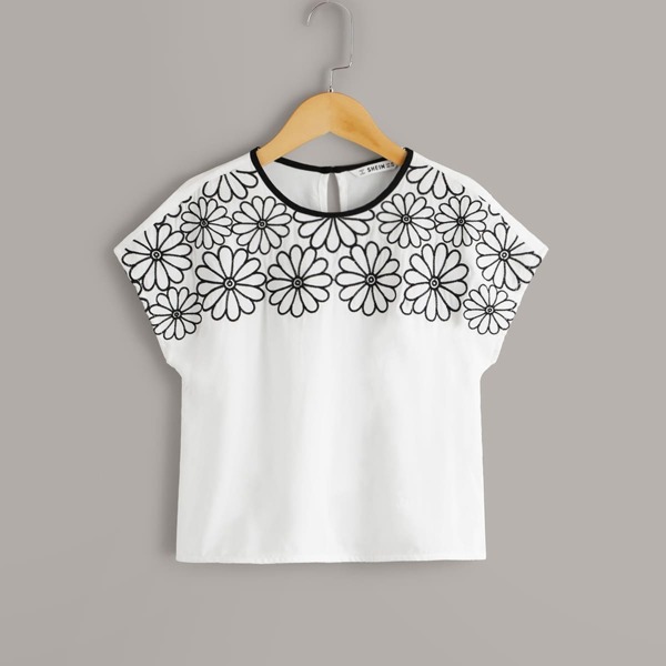 

Girls Floral Embroidery Yoke Top