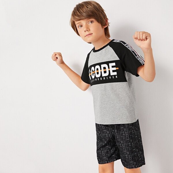 

Boys Letter Raglan Sleeve Tee & Shorts Set, Multicolor