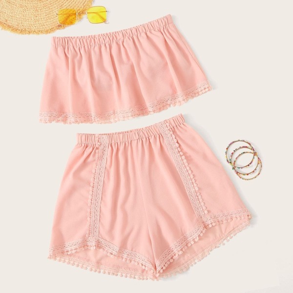 

Contrast Lace Trim Tube Top With Shorts