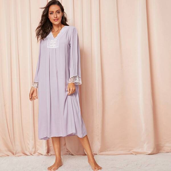 

Lace Trim Foldover Detail Nightdress