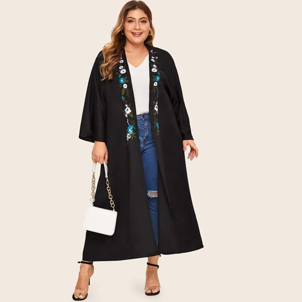 

Plus Floral Embroidered Kimono, Black