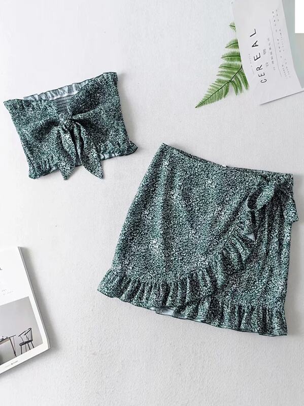 

Ditsy Floral Shirred Bandeau & Wrap Skirt, Green