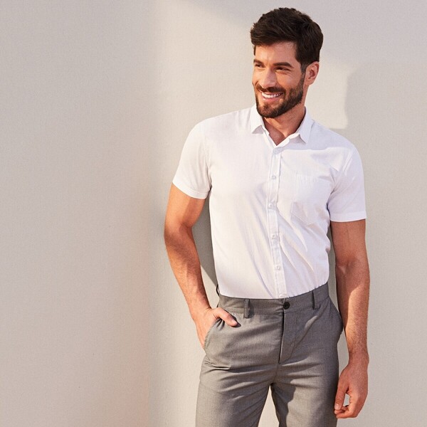 

Men Pocket Front Solid Short Sleeve Shirt, White