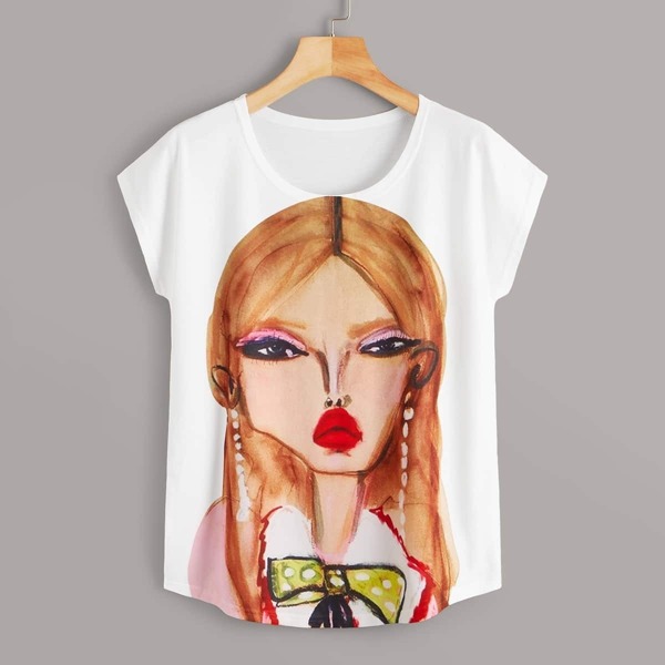 

Figure Print Curved Hem Tee