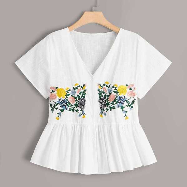 

Plus Floral Embroidery Detail Ruffle Hem Blouse, White