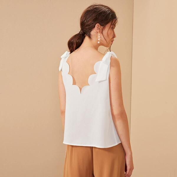 

Solid Scallop Trim Knotted Shoulder Top
