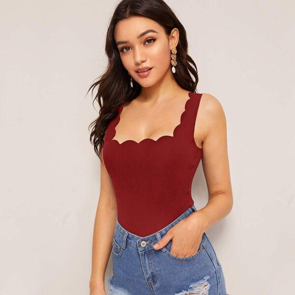 

Scallop Trim Tank Top, Burgundy
