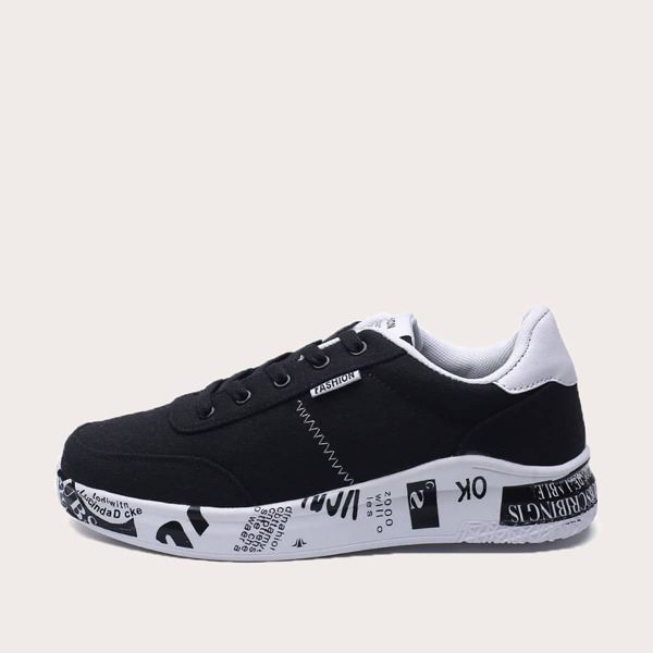 

Men Lace-up Front Low Top Sneakers